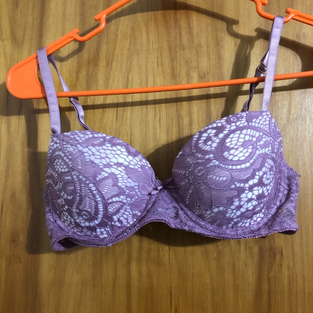 Elegant Lace Women's Bra - Purple